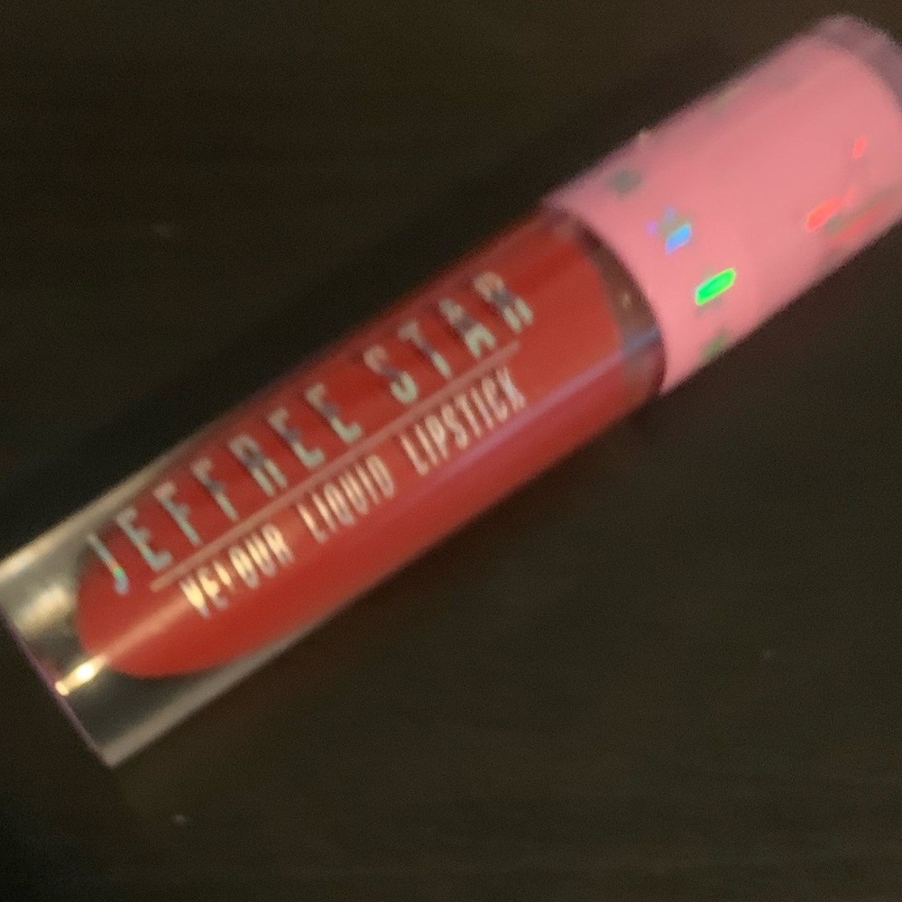 LE Wifey Lipstick from Family Collection
